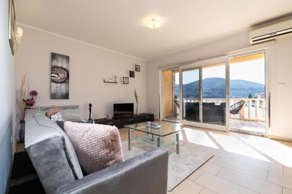 Apartments Dea Caeli Vela Luka Dış mekan fotoğraf